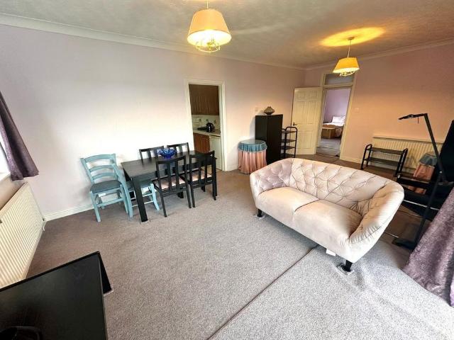 Apartment for rent in Upton, Torquay
