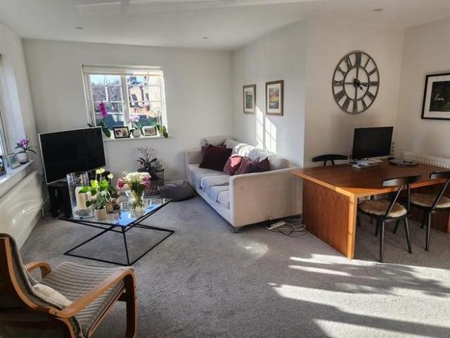 Apartment for rent in New Town, Horsham