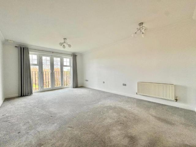 Apartment for rent in Fole, Surrey