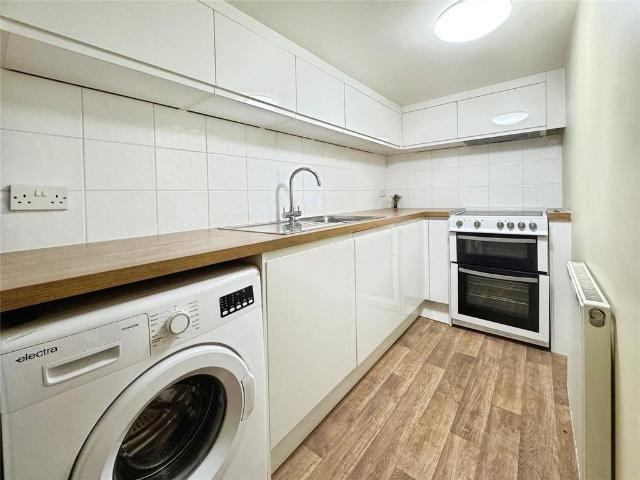 Flat for rent in Reading