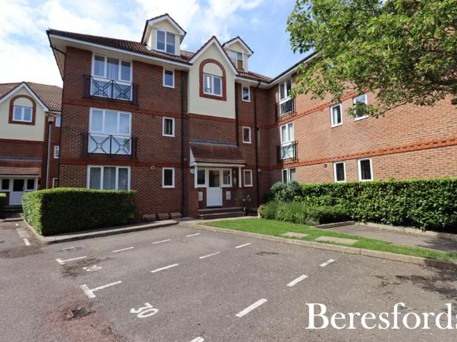 Flat for rent in Upminster, Greater London