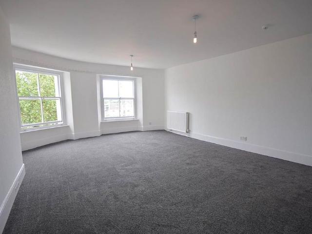 Apartment for rent in Brandis Corner, Devon