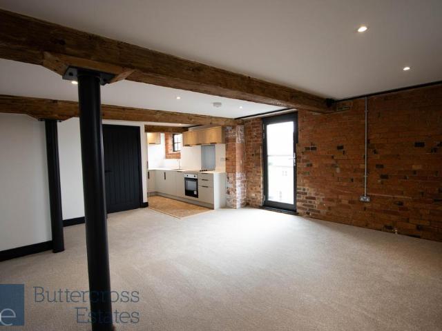 Flat for rent in Alverton, East Midlands