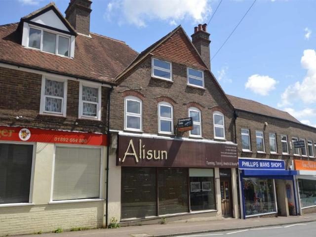 Flat for rent in Cross In Hand, East Sussex