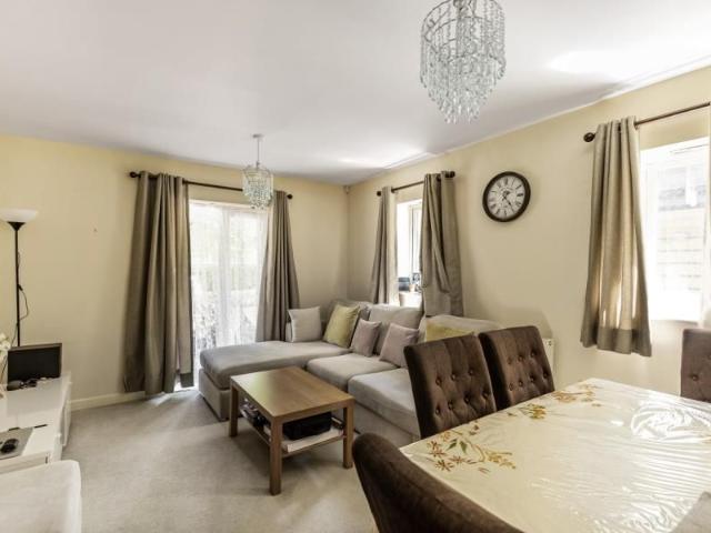 Apartment for rent in Holywell Estate, North Watford