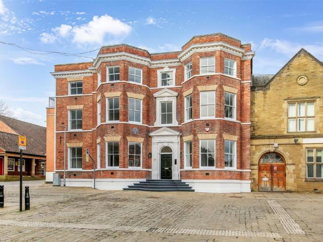 Flat for rent in Loundsley Green, East Midlands