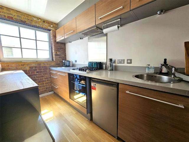 Apartment for rent in Gidea Park, Greater London