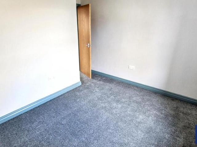 Apartment for rent in Laisterdyke, West Yorkshire