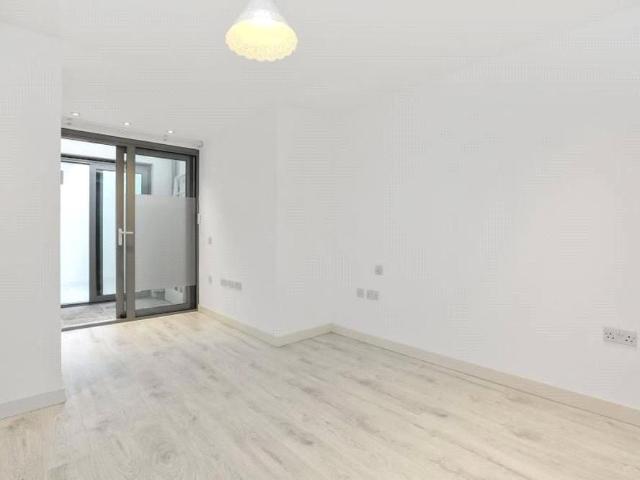 Apartment for rent in West Hampstead, Greater London