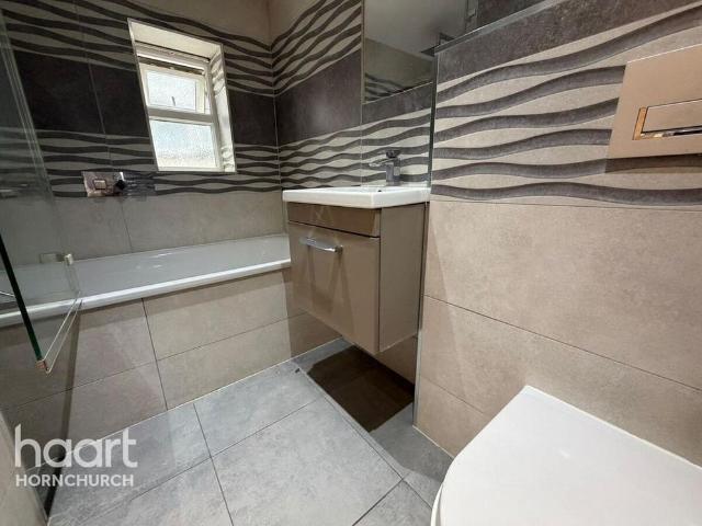 Apartment for rent in London Borough of Havering, Greater London