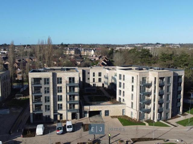 Flat for rent in Epping, Essex