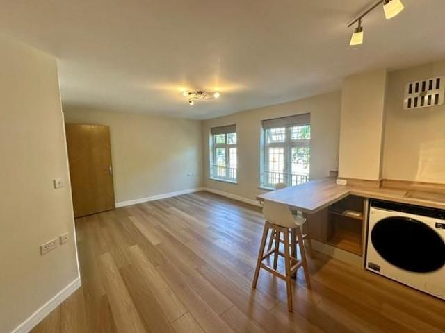 Apartment for rent in The Close, Hampshire