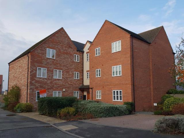 Flat for rent in Overslade, New Bilton