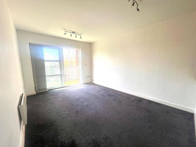 Apartment for rent in Hurst, Greenheys