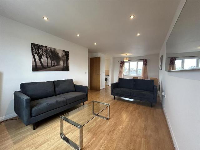 Flat for rent in Salford, Greater Manchester