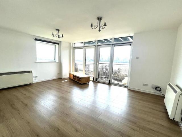 Apartment for rent in Oad Street, Kent