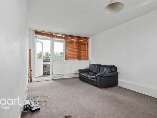 Apartment for rent in Highams Park, Greater London