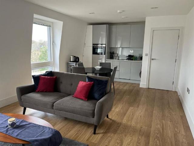 Apartment for rent in Batchworth