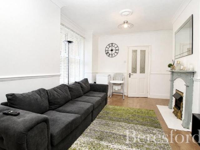 Apartment for rent in Pilgrims' Hatch, Brentwood