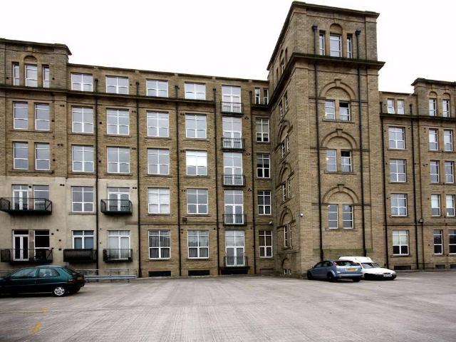 Flat for rent in Dewsbury, Eightlands
