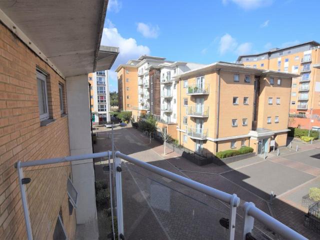 Flat for rent in Hythe, Fordham Heath