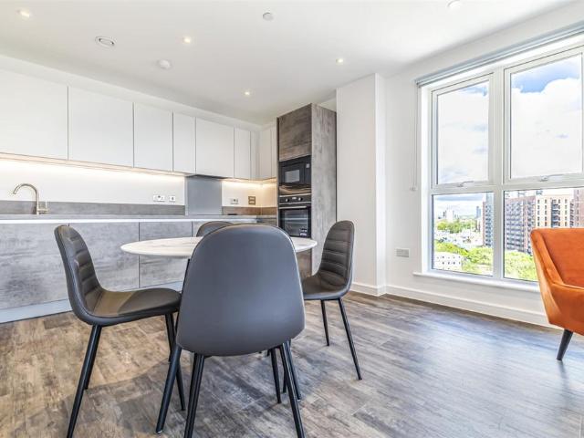 Flat for rent in Roding Riverside, Greater London