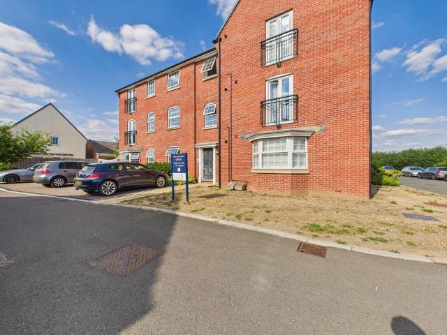 Flat for rent in Longford, Pamington