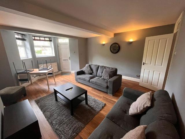 Apartment for rent in Headingley Hill, Headingley