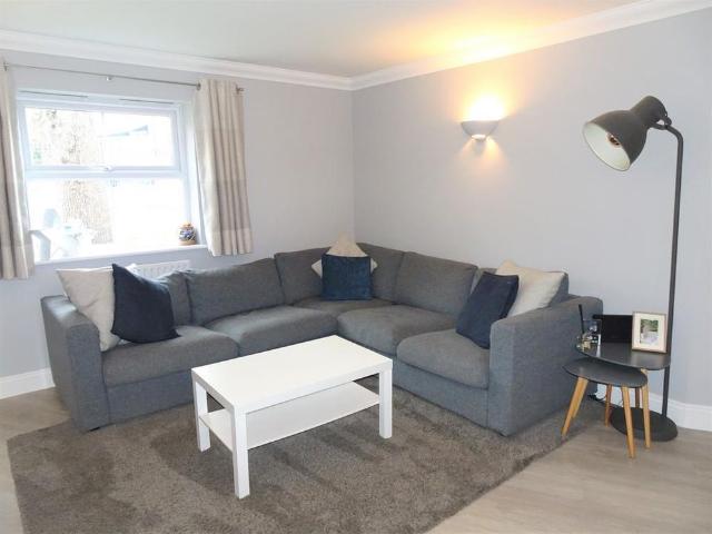 Apartment for rent in Fleet, Hart