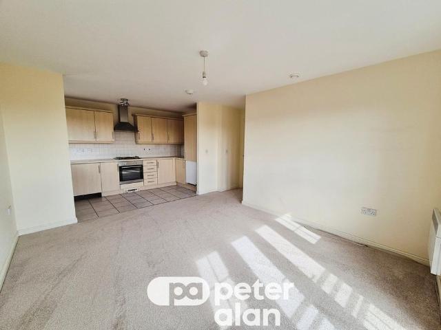 Apartment for rent in Somerton, Newport