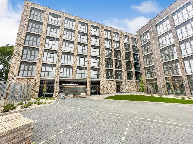 Flat for rent in Black Friars, Old Wharf
