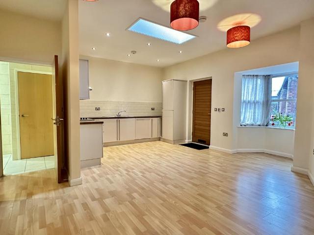 Flat for rent in Heeley Bottom, Meersbrook