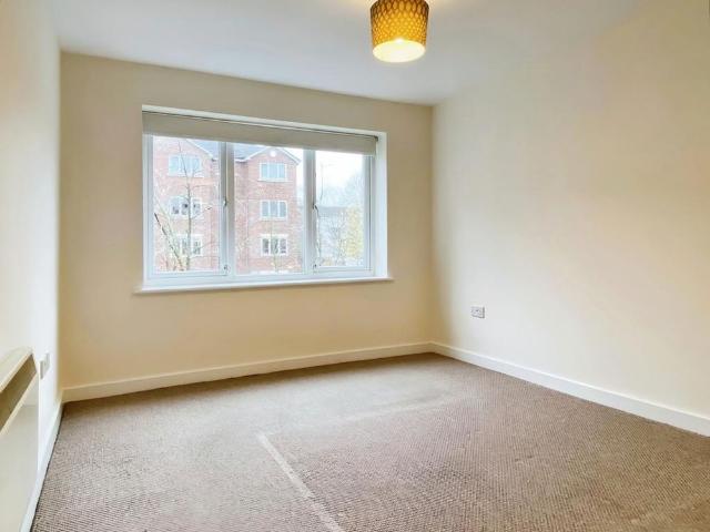 Apartment for rent in Calderstones