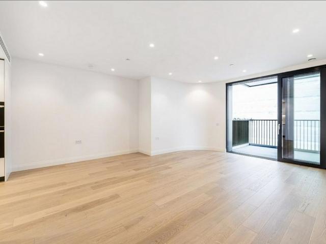 Apartment for rent in Sands End, Greater London