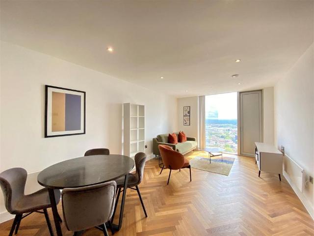 Flat for rent in City Centre, Georgia