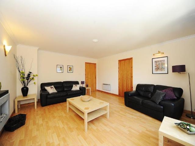 Apartment for rent in Ballindoch, Scotland