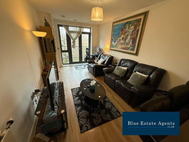 Apartment for rent in London Borough of Ealing, Hanwell