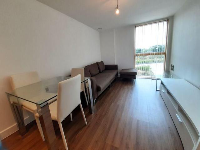 Apartment for rent in London Borough of Lewisham, Ladywell