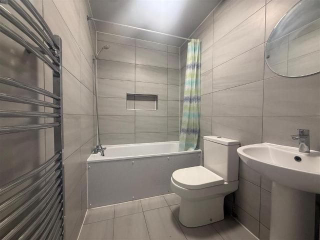 Flat for rent in Greater London