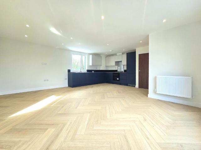 Flat for rent in London Borough of Croydon, Thornton Heath