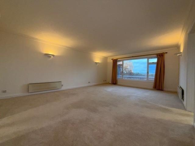 Apartment for rent in Weybridge, Elmbridge