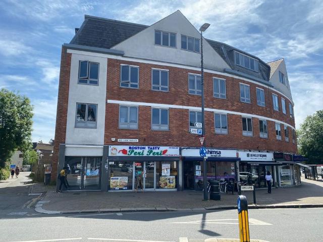 Flat for rent in Pinner, Greater London