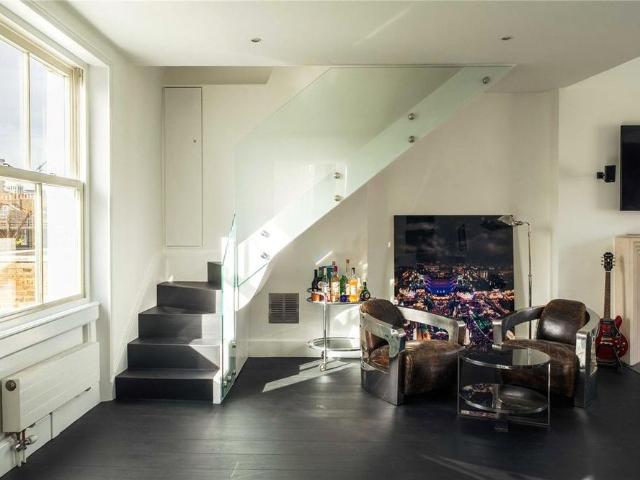 Apartment for rent in North Kensington, Greater London