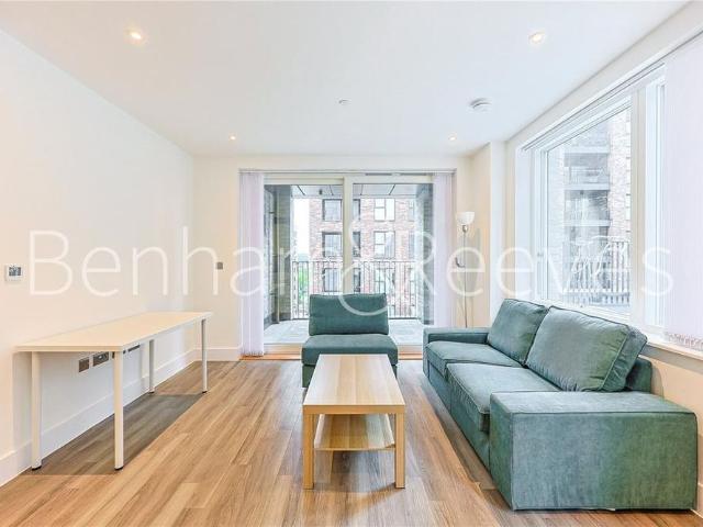 Apartment for rent in Colindale Gardens, Greater London