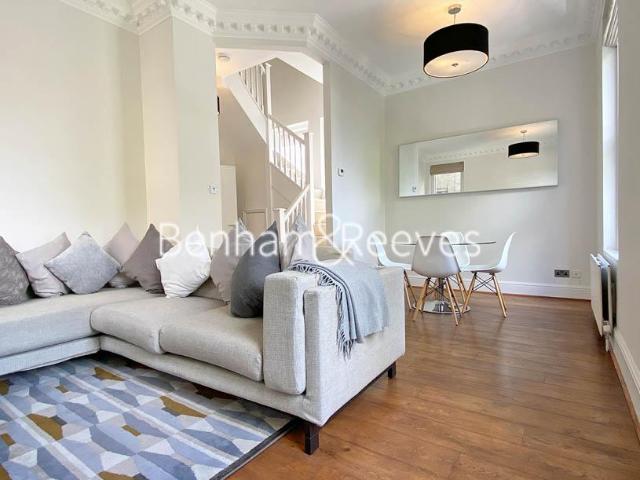 Flat for rent in South Kensington, Greater London