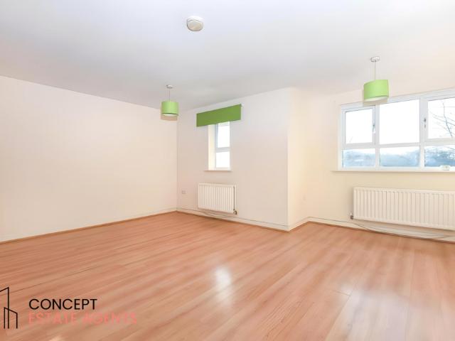 Flat for rent in London Borough of Hounslow, Feltham