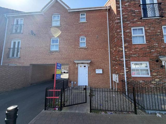 Flat for rent in Throston, Brierton