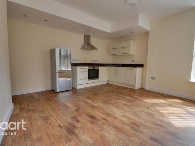 Flat for rent in St Matthew's, Old Wharf