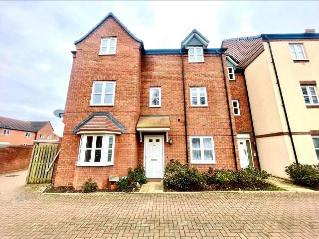 Flat for rent in Meon Vale, Alderminster