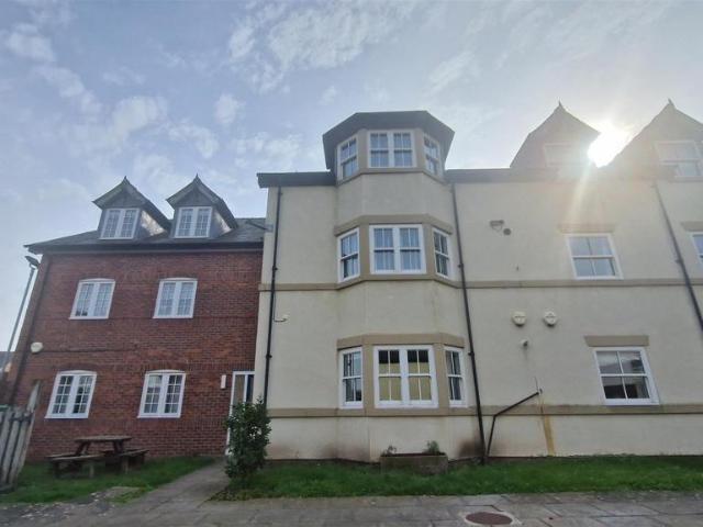 Flat for rent in Hightown, Congleton